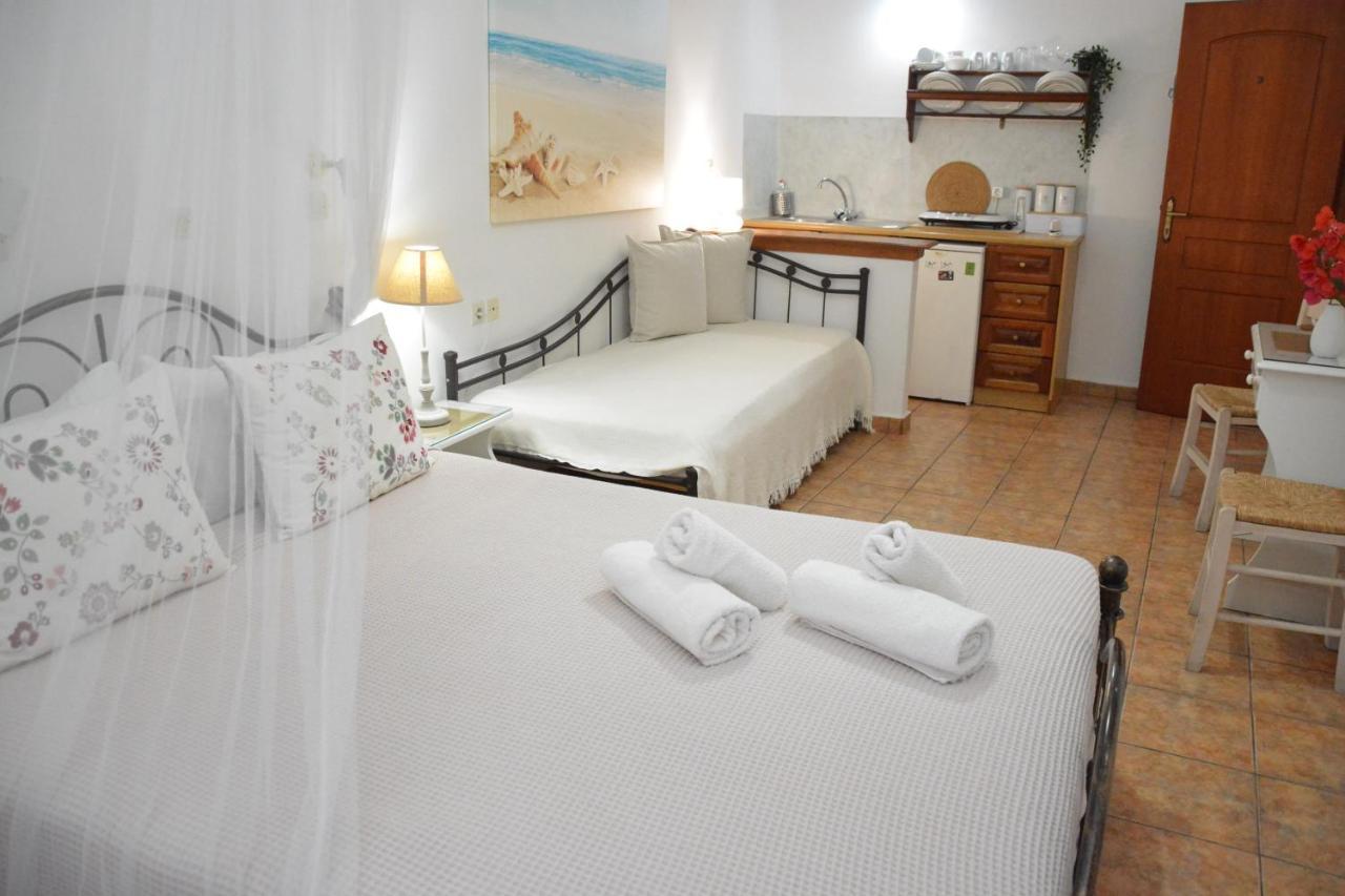 Stefanos Katsaros Studios Skala  Bagian luar foto